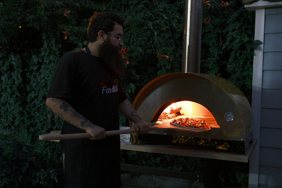 Edelstahl Pizzaofen mit integriertem Thermometer und Gusseisenboden – Für perfekte Hitzeverteilung und knusprige Böden