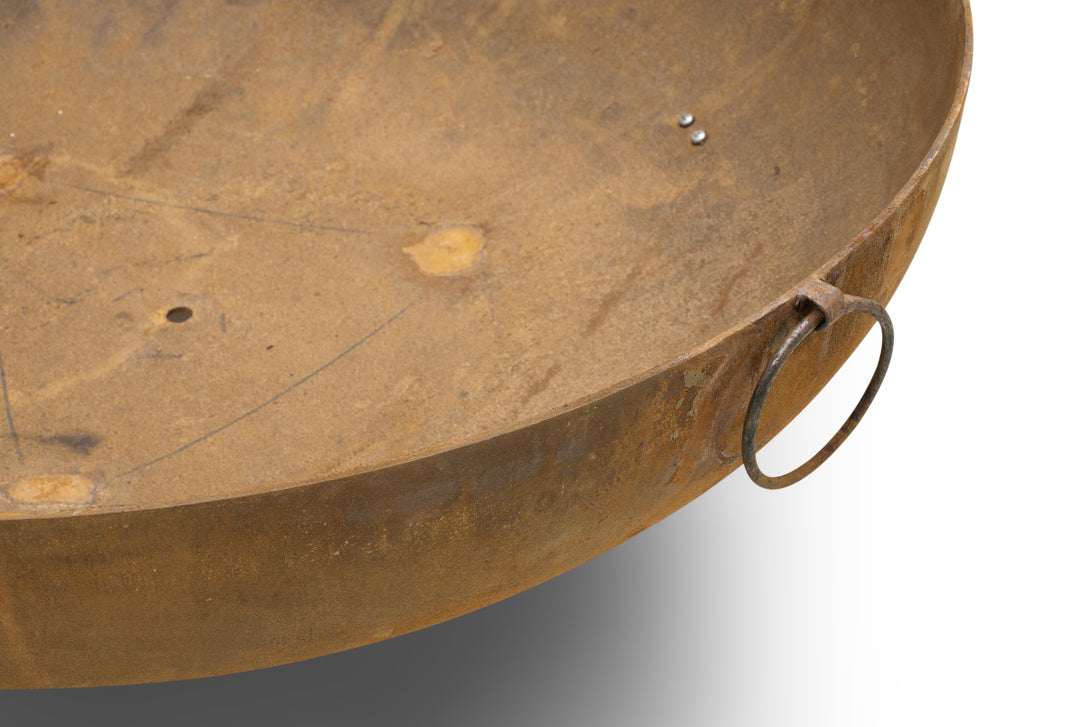 Favilla Bombe rostige Feuerschale - Wetterfestes Feuerbecken Ø79 cm mit natürlicher Patina