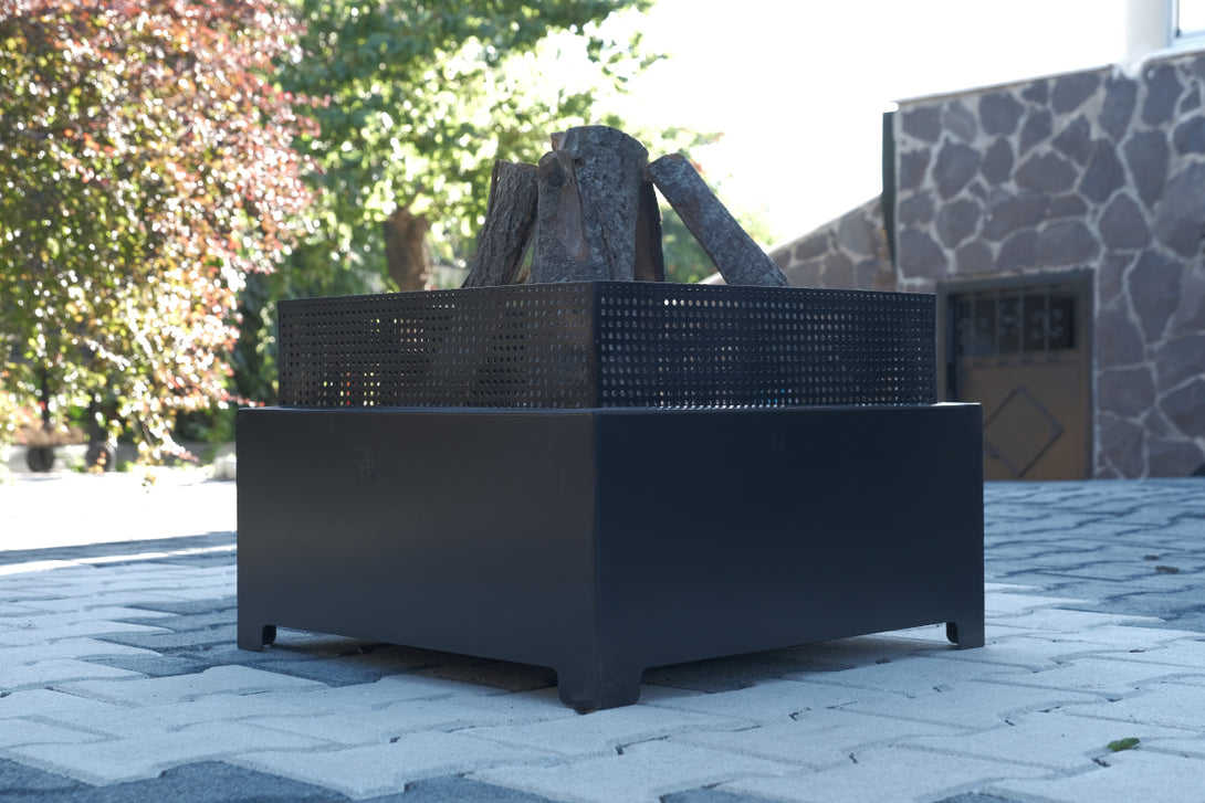 Favilla Fireplace moderne Feuerschale - Pulverbeschichteter Stahl in 37 cm Höhe, schwarzes Design-Highlight
