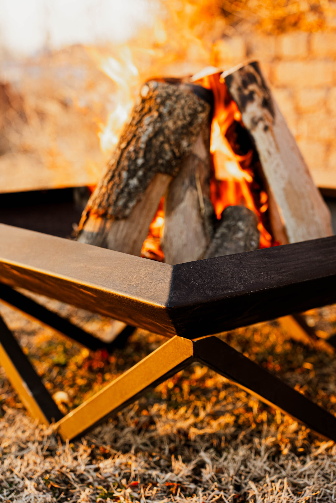 Favilla Firesheet Feuerstelle schwarz - Kompakte 77 cm Feuerschale für gemütliche Abendstunden