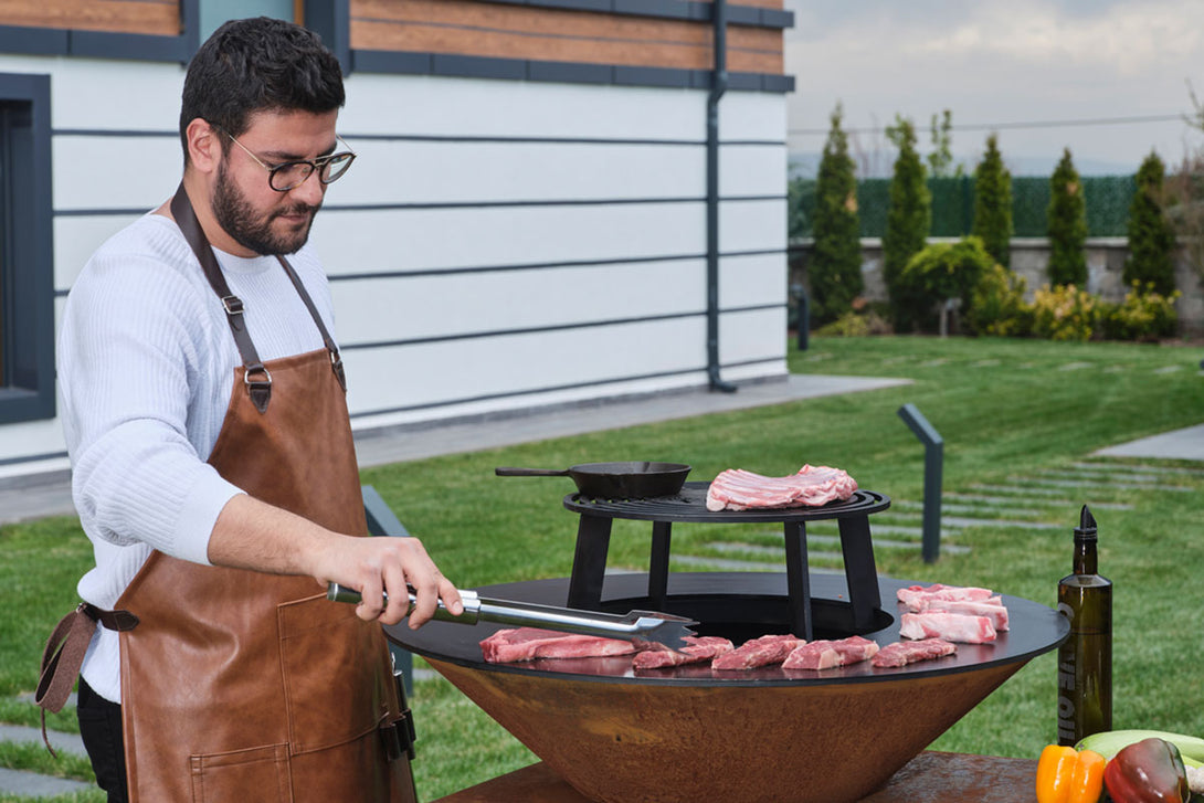 Favilla Flame Corten Feuerschale mit Grill & Plancha - Multifunktionale Feuerstelle für Lagerfeuer und BBQ