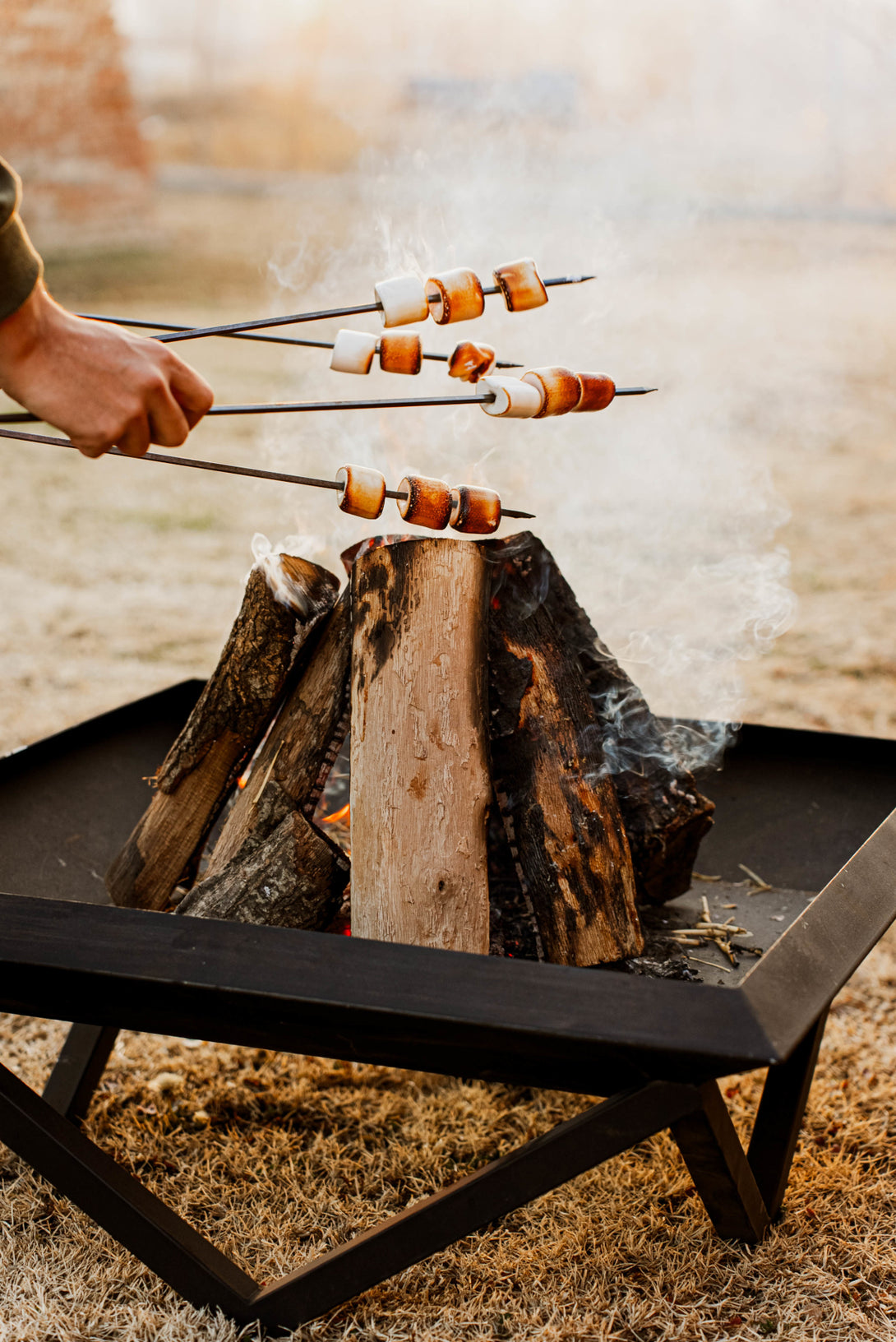 Flache Firesheet Feuerstelle aus rostfreiem Material – Stylisches Outdoor-Wohnaccessoire