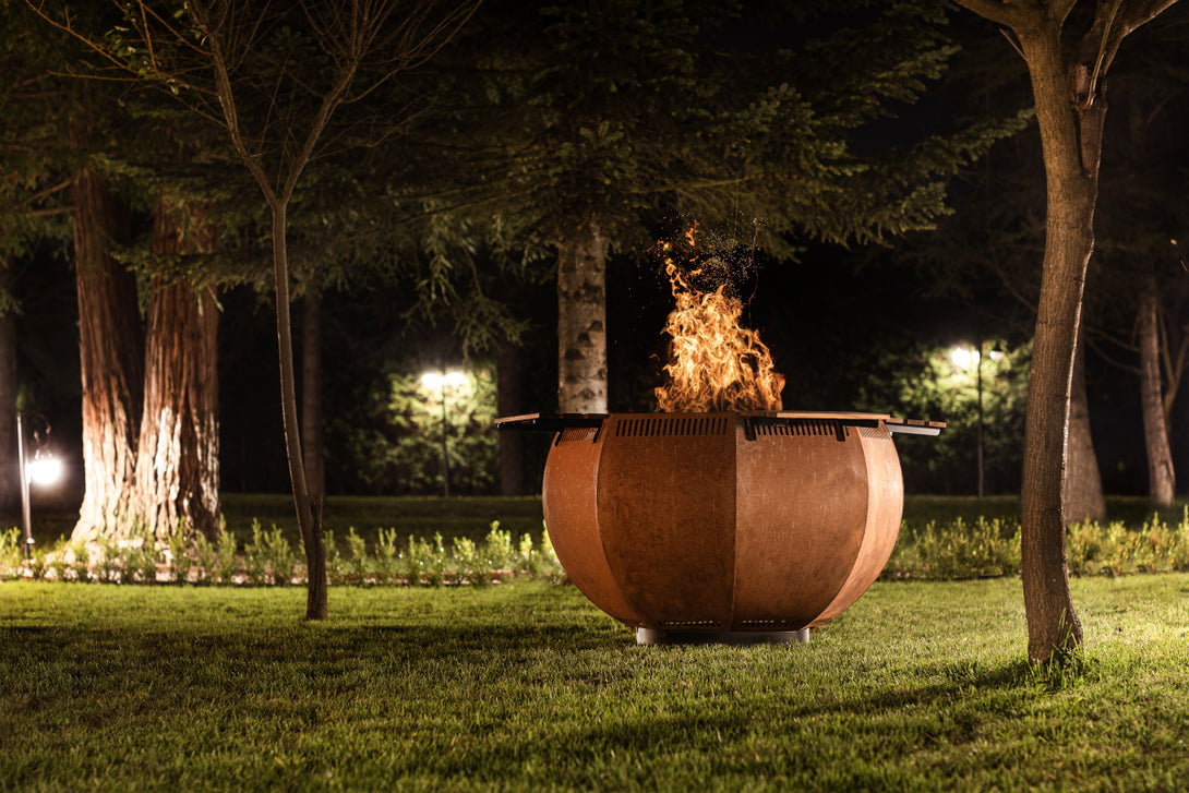 XXL WOX Cortenstahl-Feuerschale (115 cm) – Multifunktionale Feuerstelle mit integriertem Grillring